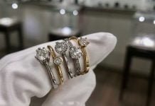 Kodėl verta pirkti juvelyriką internetu?