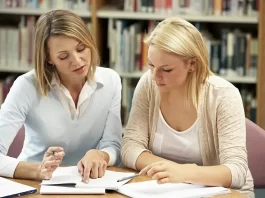 Korepetitorius yra mokytojas ar ne?